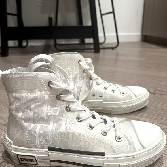 B23 High-Top Sneaker - Picture 5 of 7